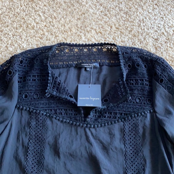 nanette lepore black Flutter Sleeve top. Size 4 style number 247-1032 - Picture 4 of 5